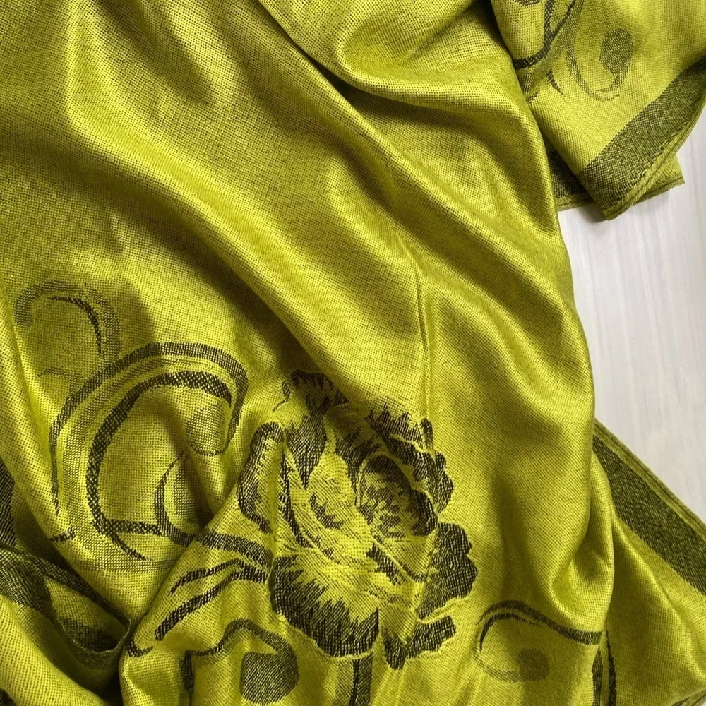 VERY LARGE 100% cashmere shawl Gift from Jerusalem NWT